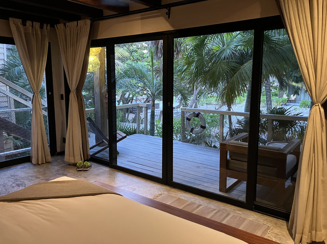 佩斯卡多雷斯酒店主图