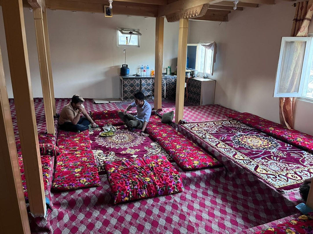 Karakorum Family Guest House Hunza