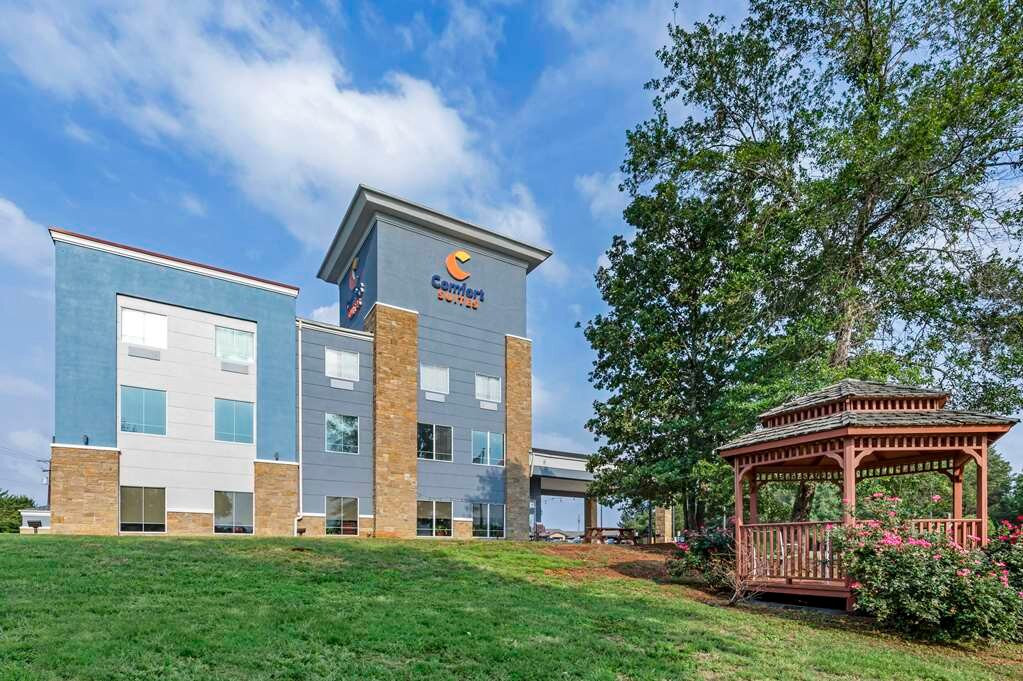 Comfort Suites主图