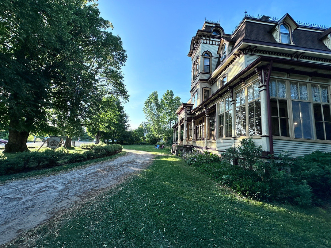 The Clockmakers Inn主图