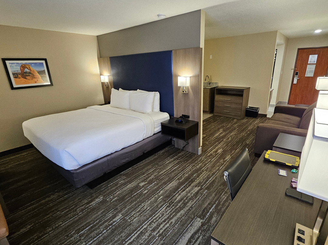 SureStay Plus Hotel By Best Western Price主图