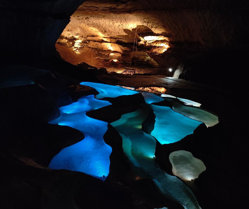 Grotte Saint-Marcel景点图片