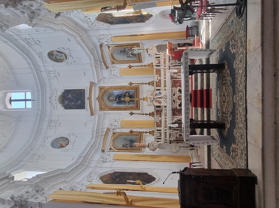 Chiesa di Santa Chiara-克罗托内必去景点
