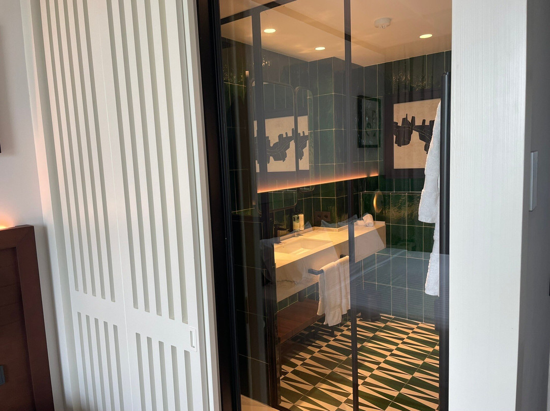 Hotel Tres Reyes San Sebastian主图