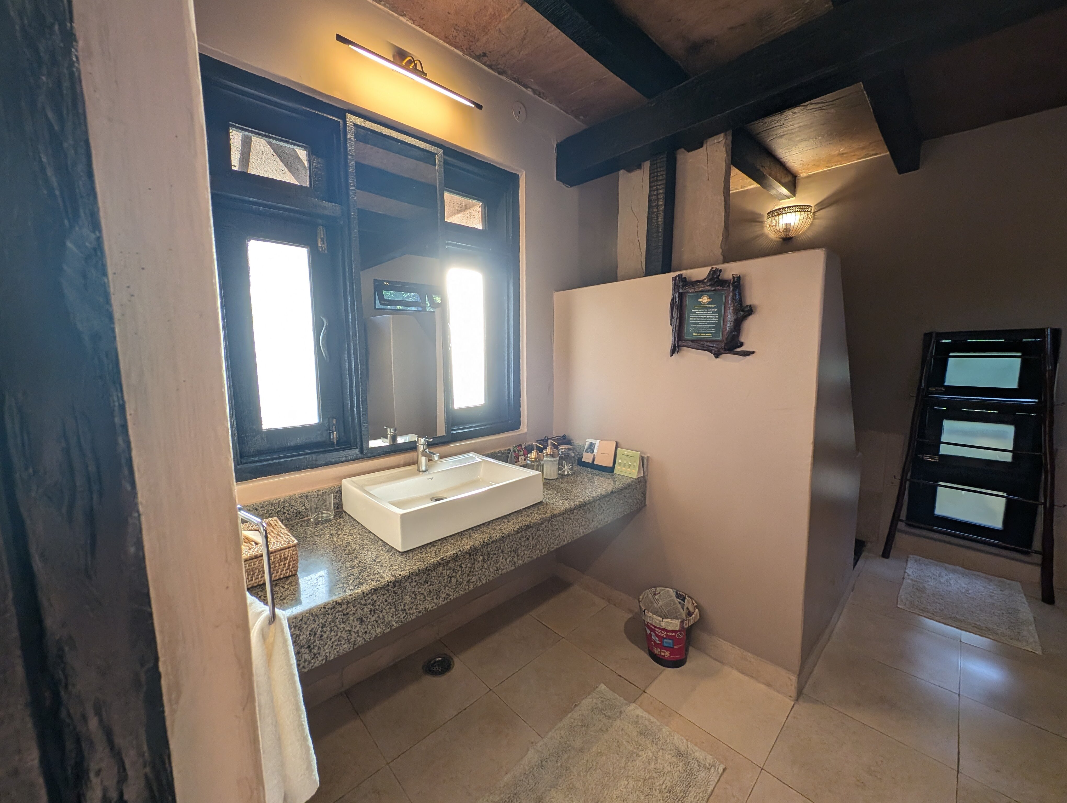 Pugdundee Safari- Denwa Backwater Escape-浴室