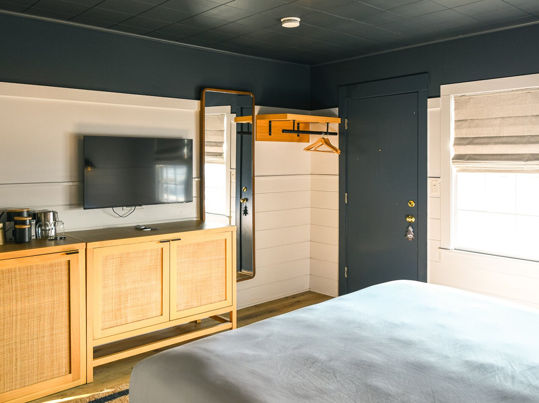 Bluebird Ocean Point Inn主图