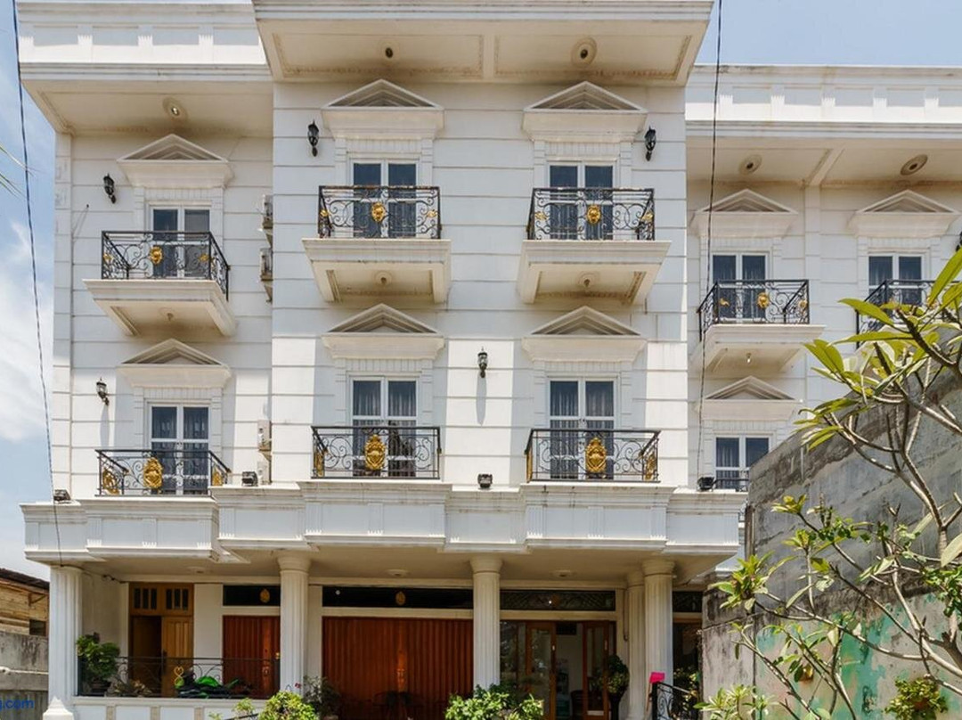 RedDoorz Syariah Near Lahat Station