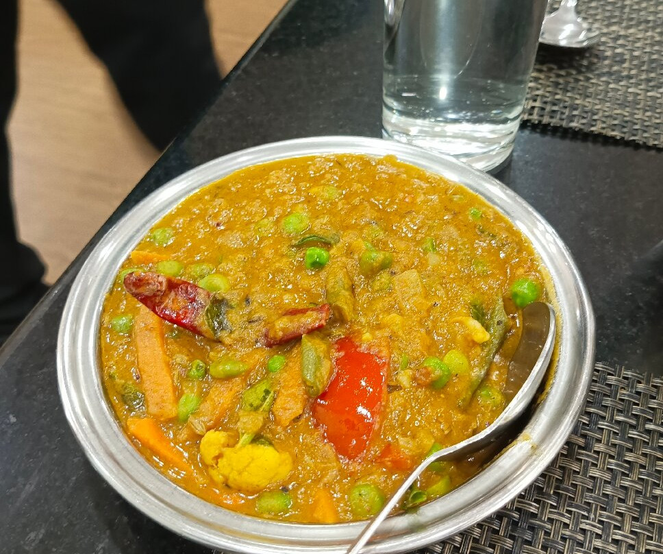 Landmark Pallavaa Beach Resorts主图