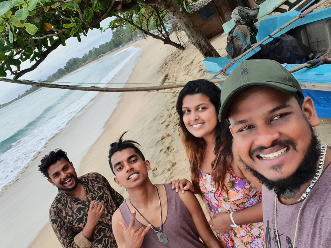 Arugambay Beach and Lagoon主图