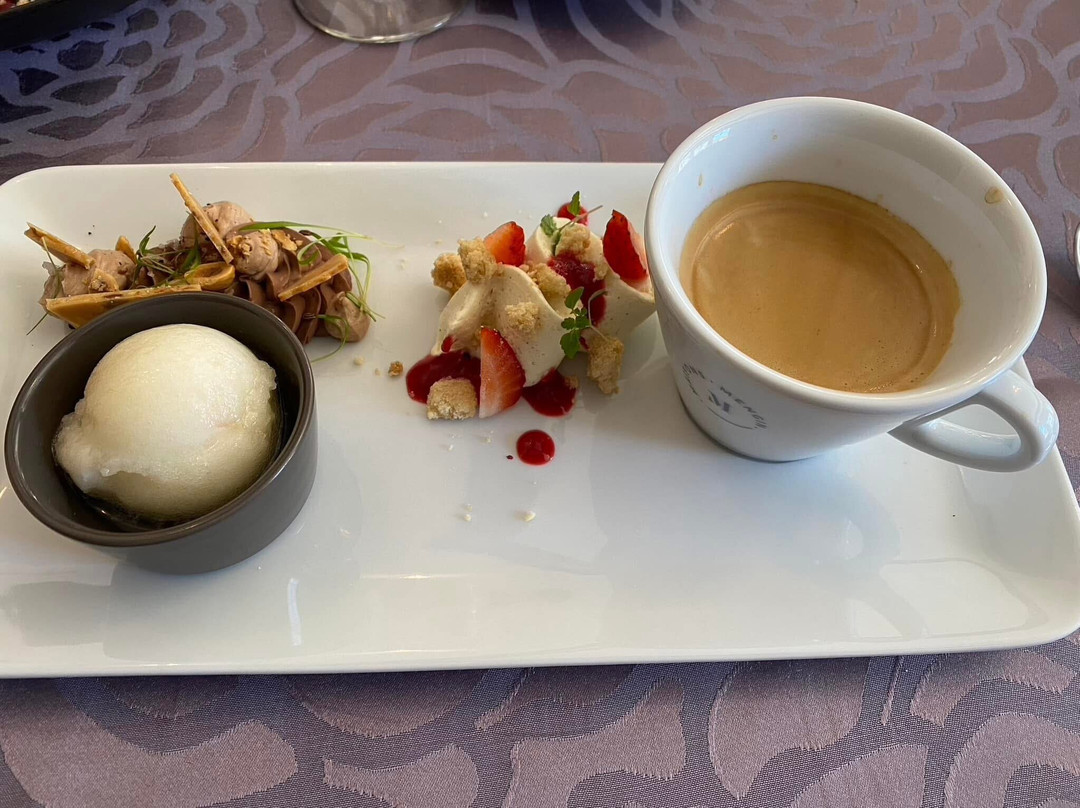Logis Hotel Cottage Dudelange主图