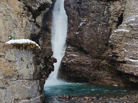Banff Gondola, Upper Hot Spring, Lake Minnewanka, Johnson & Two Jack Lake Banff Town-卡尔加里必去景点