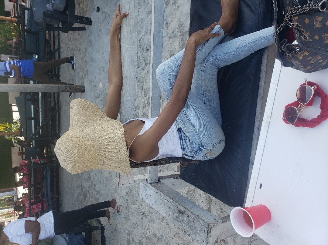 Dynasty Beach Holiday