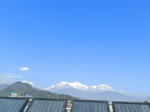 格兰德假日酒店主图