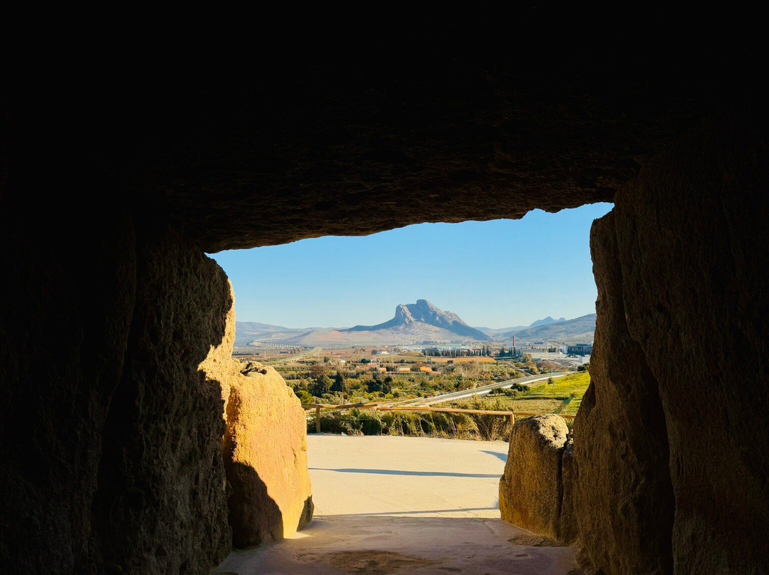 Dolmen de Menga景点图片