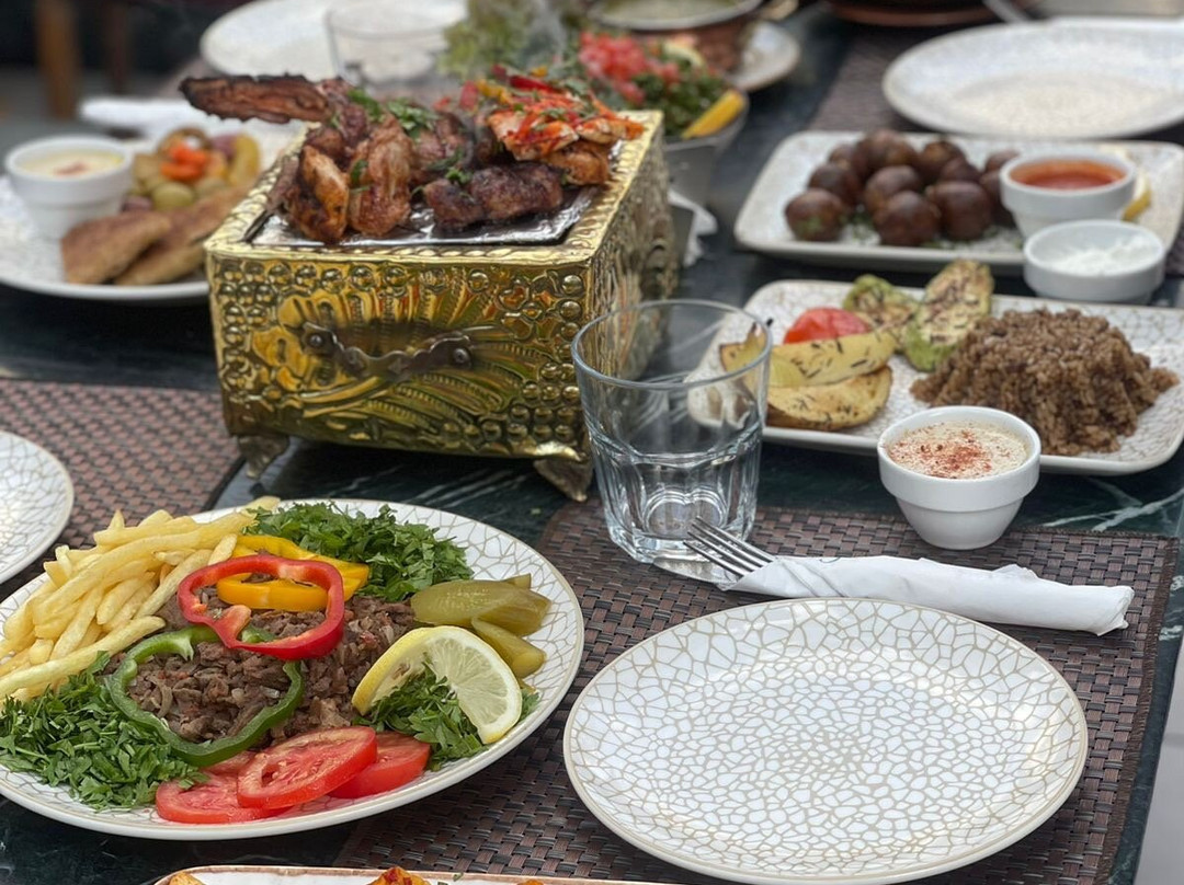 Carlo's Heliopolis Restaurant & Café