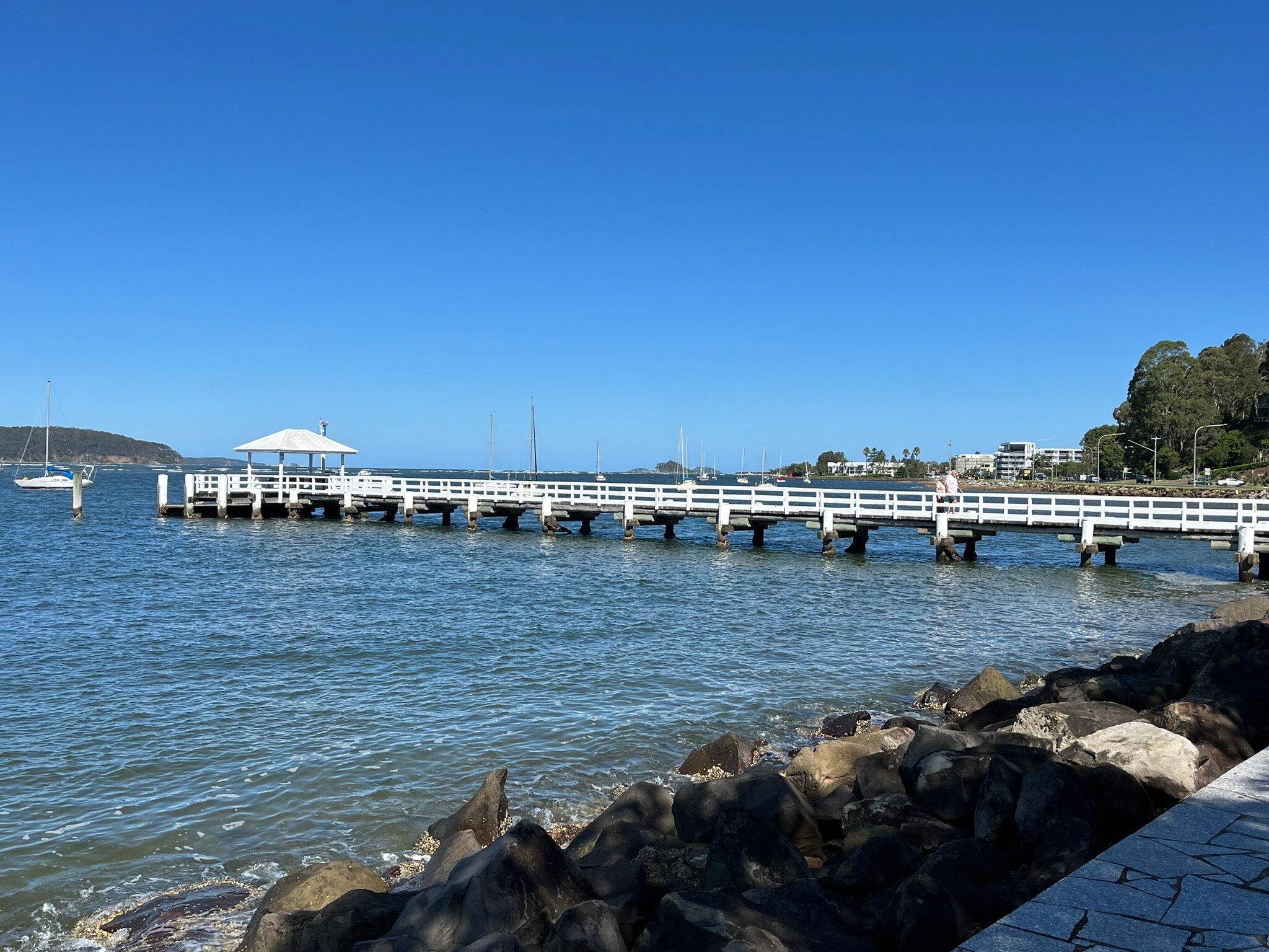 Zorba Waterfront Motel-官方