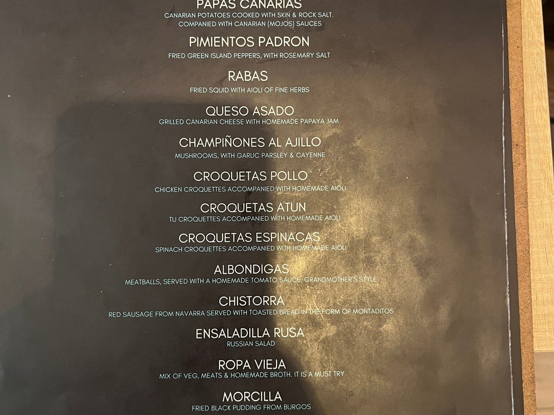 Tapas Emporium-Playa Paraiso必去景点