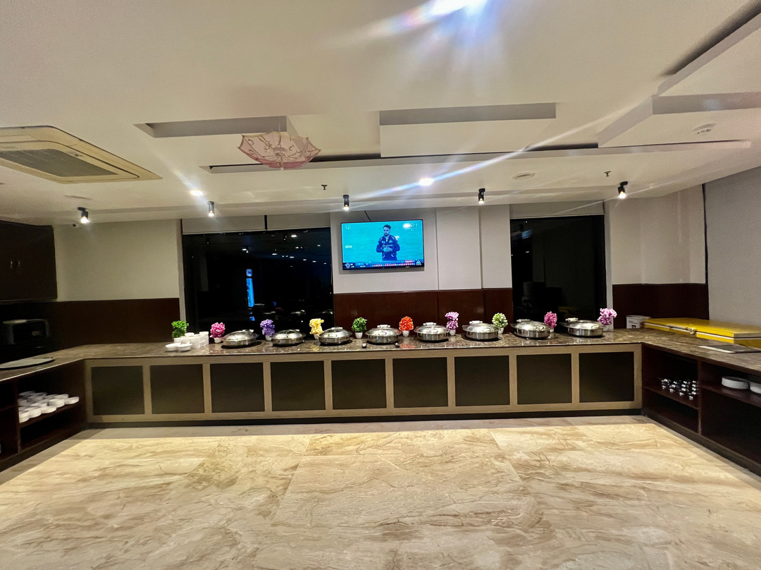 Sea Hawk Hill Resort, Bhimtal主图