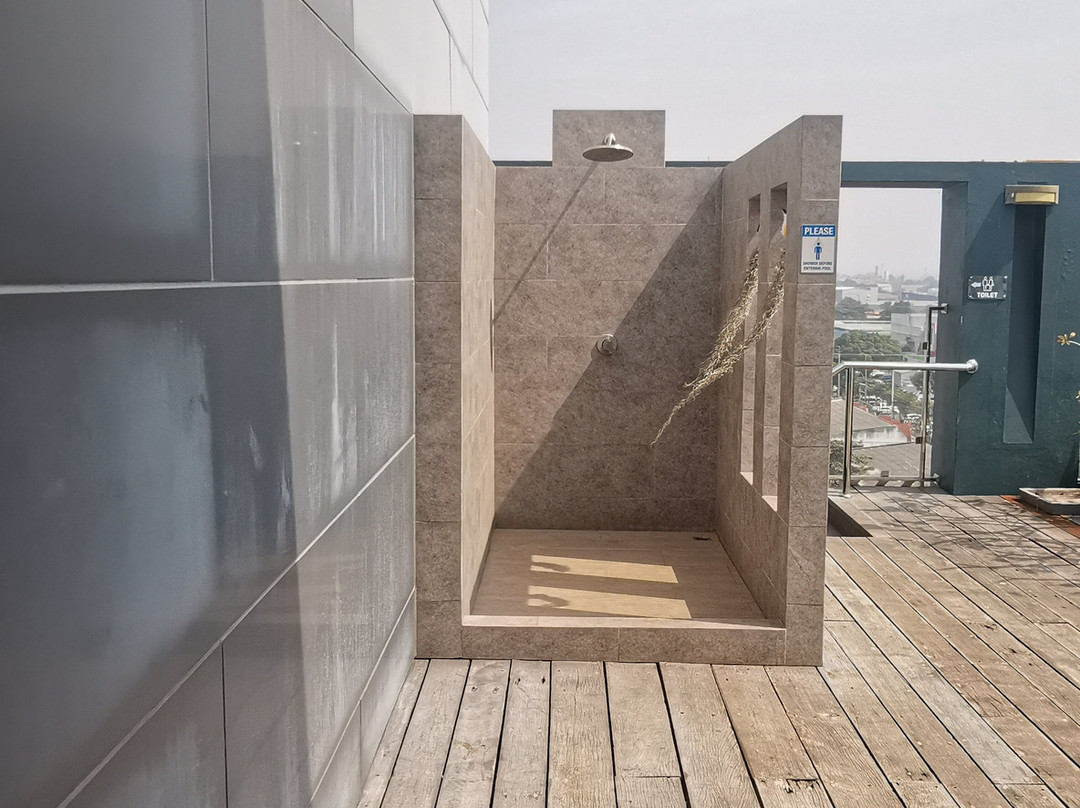 萨拜皇后酒店主图