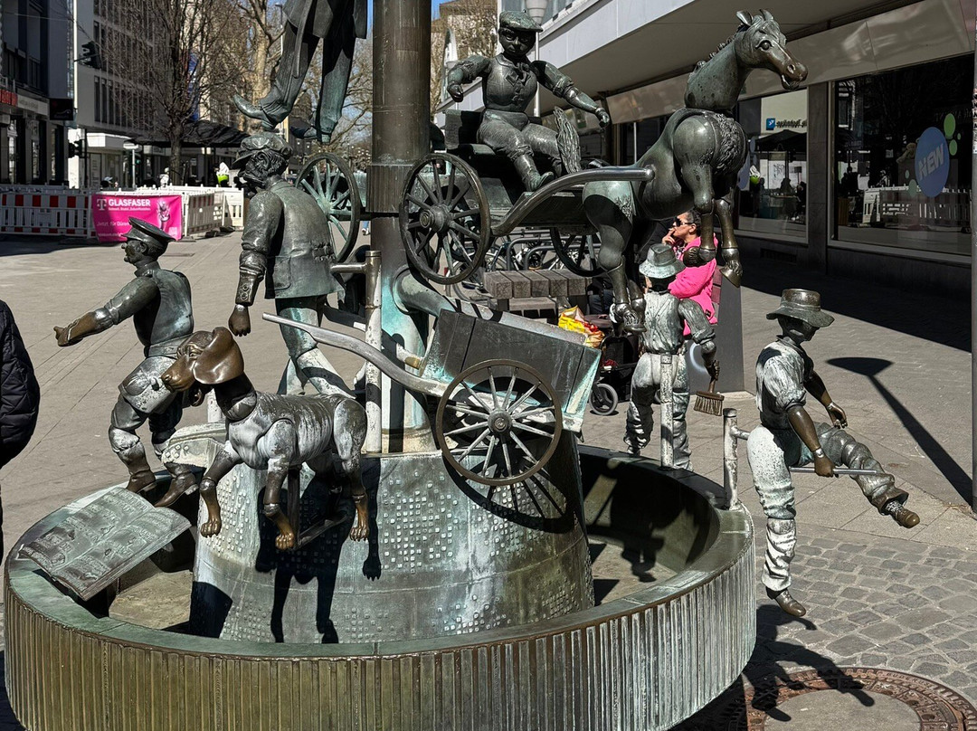 Dürener Originale – Brunnendenkmal-迪伦必去景点