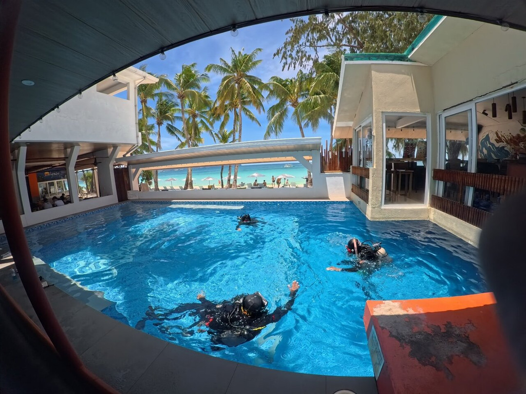 PADI CD Peter Tay-长滩岛必去景点