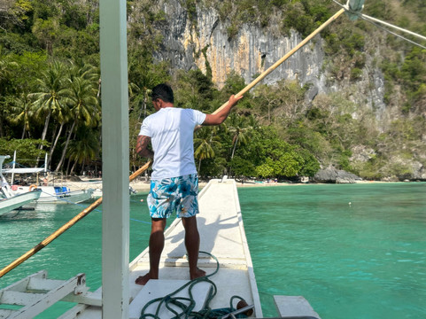 Palaweña-爱妮岛必去景点