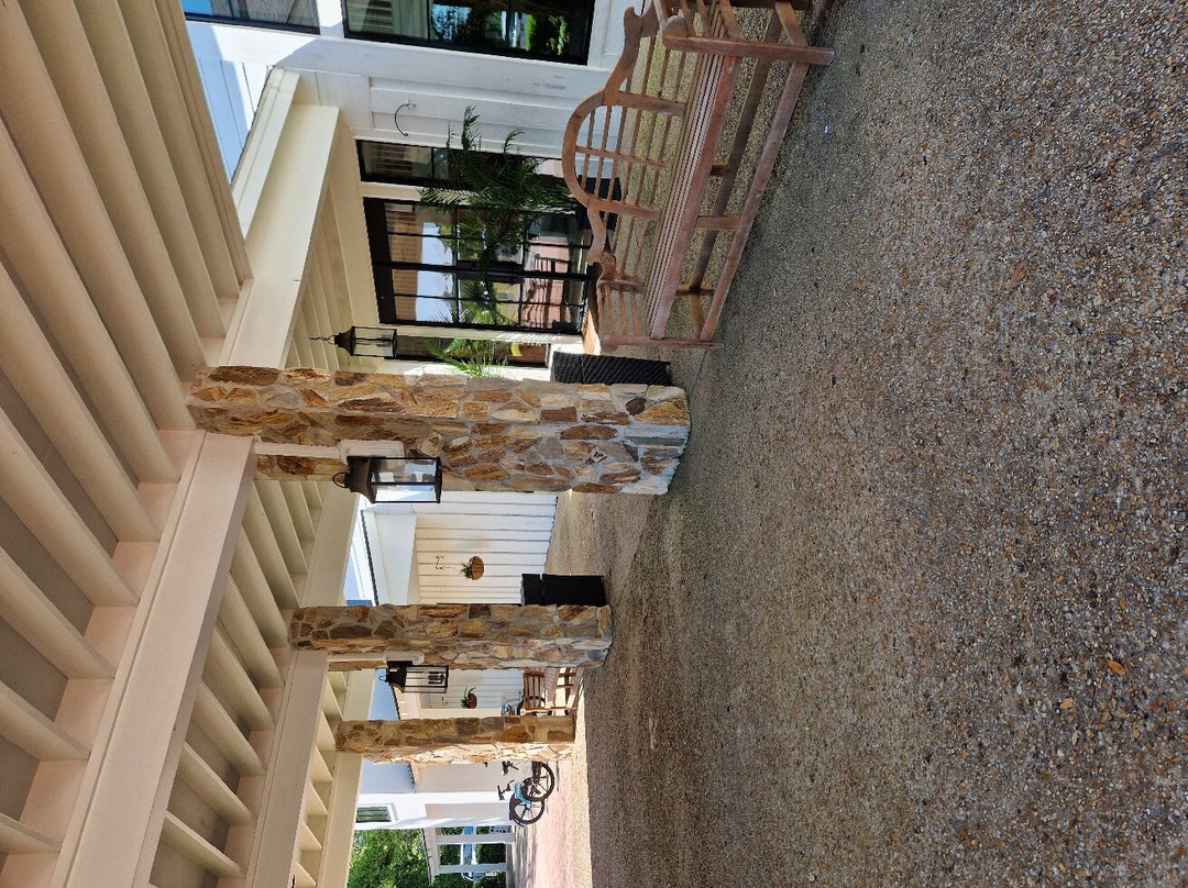 Gulf Hills Hotel & Resort主图