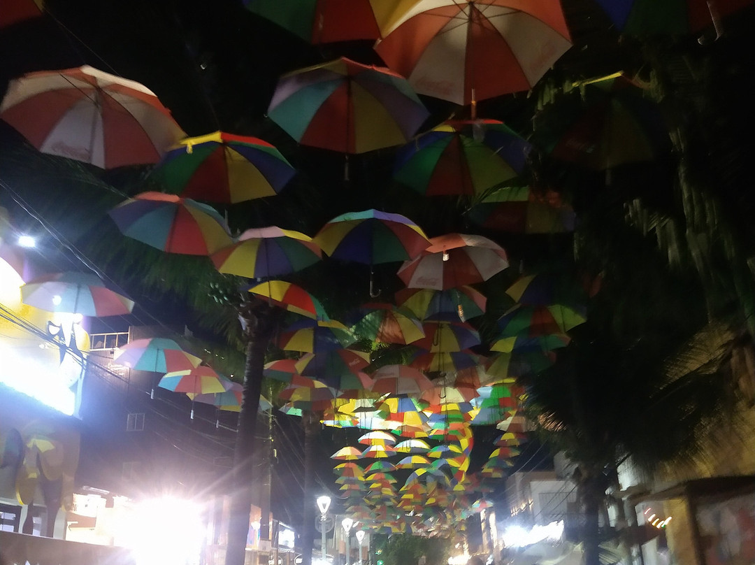 Umbrella Street-嘎林海斯港必去景点