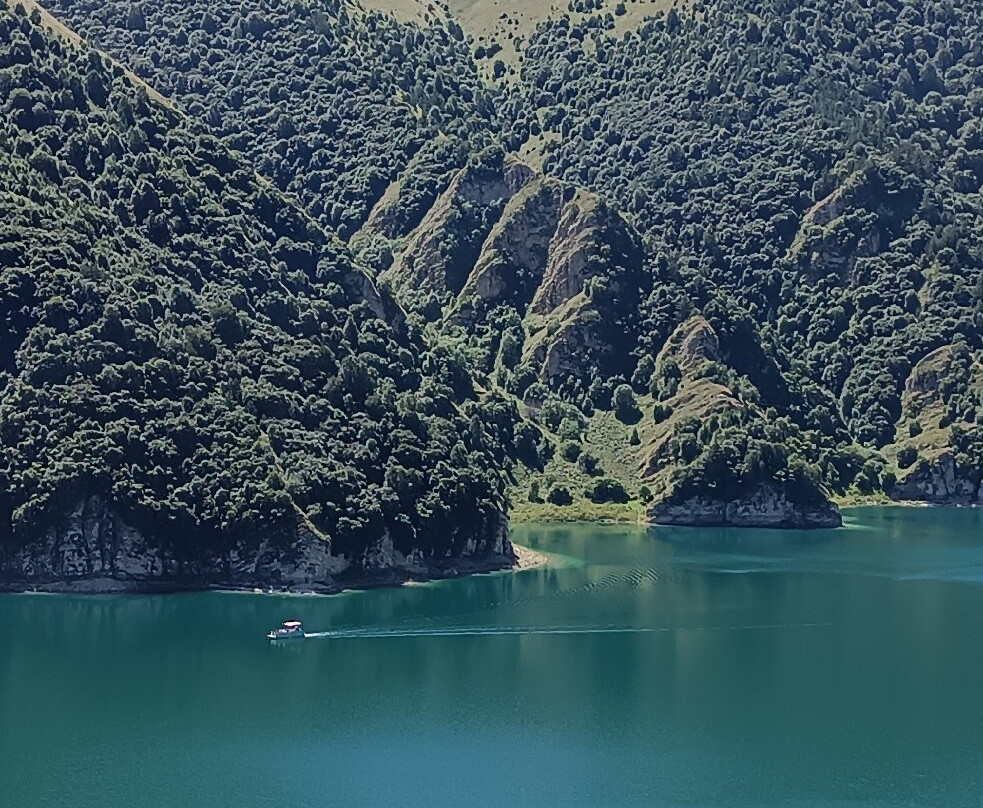 Lake Kazenoyam Zipline景点图片