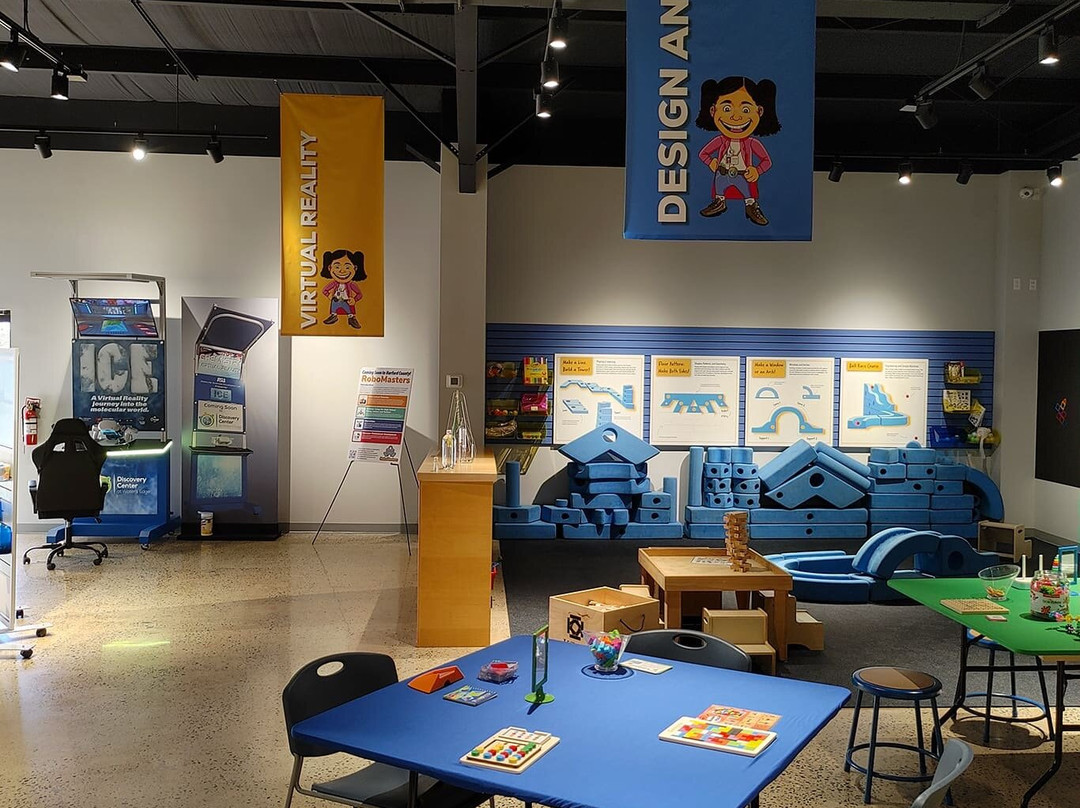 Discovery Center Water's Edge