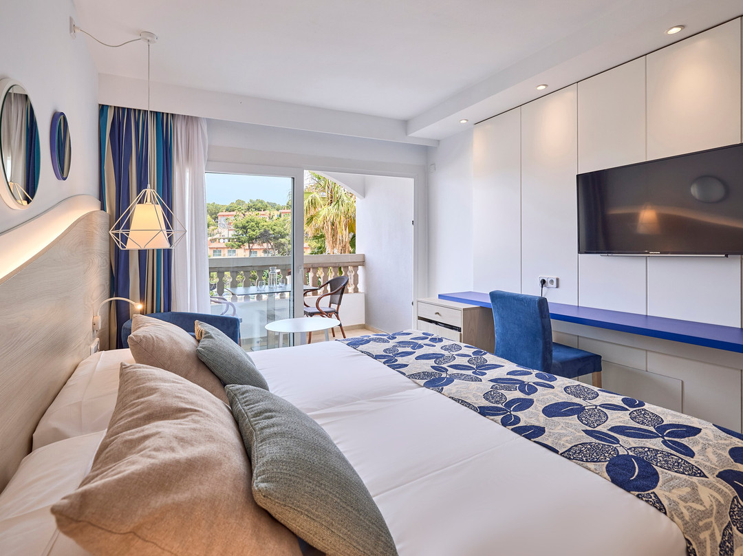 Universal Aparthotel Don Camilo主图