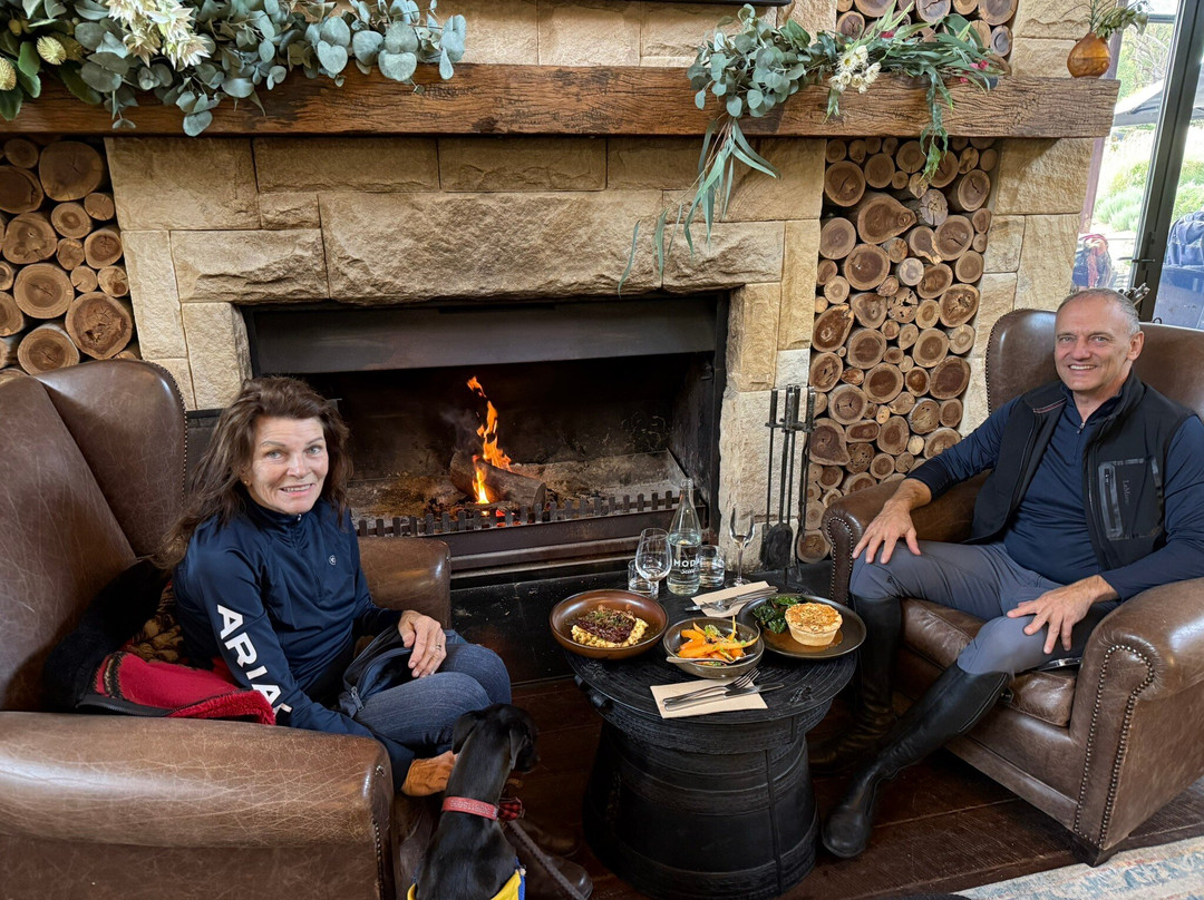 Saddles Garden Centre-Mount White必去景点