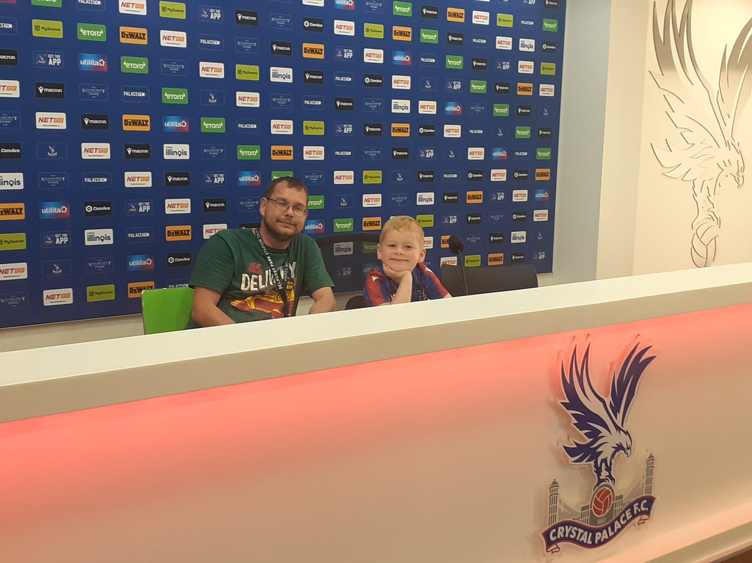 塞尔赫斯特公园球场-伦敦必去景点