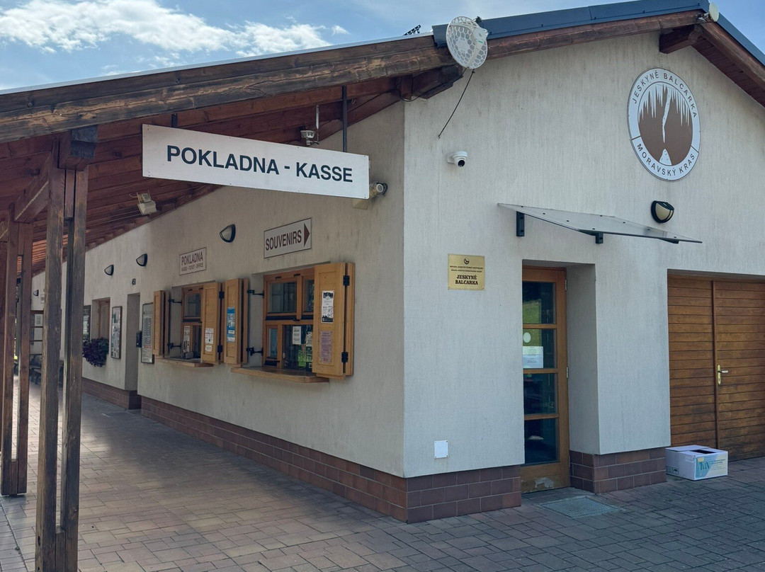 Cave Balcarka-Ostrov u Macochy必去景点