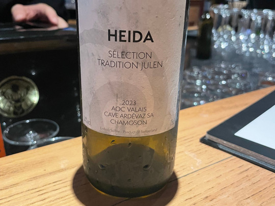 阿尔班霍夫酒店主图