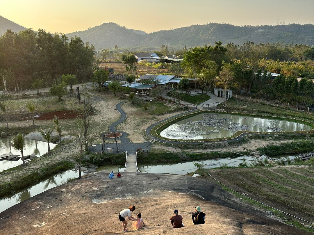 Núi Đá Voi Mẹ-Krong Bong必去景点