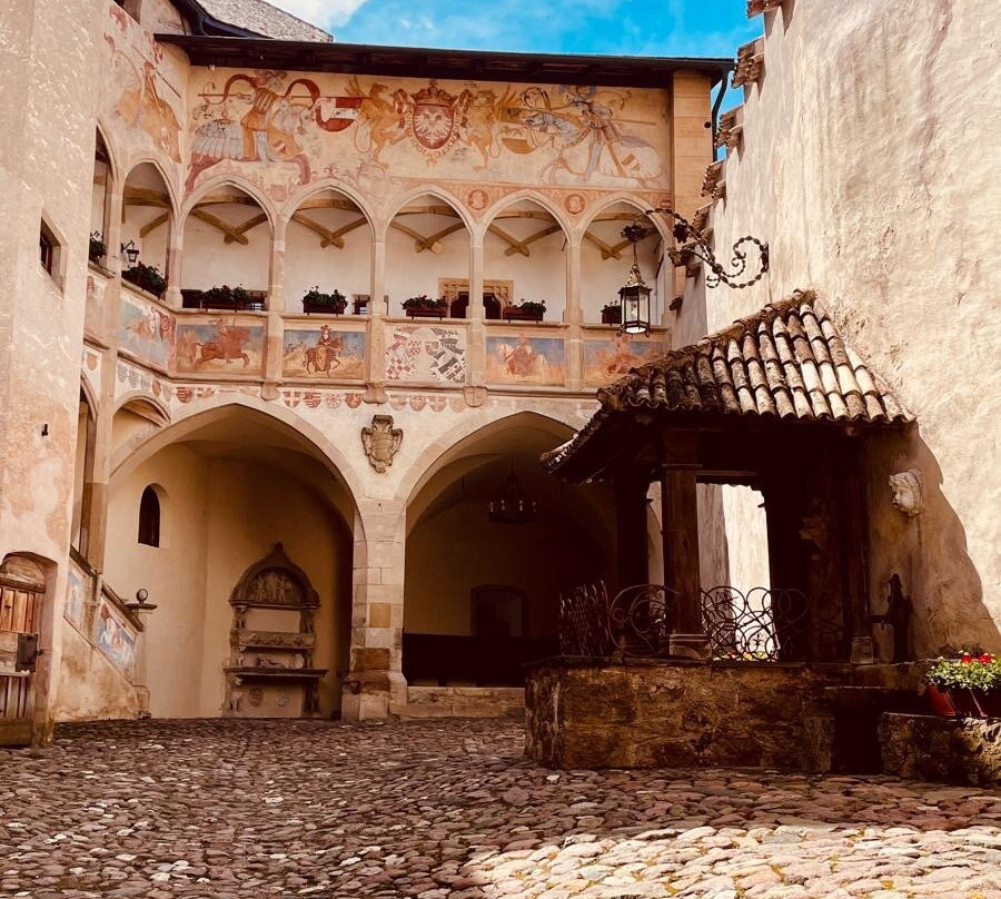 Castel Presule-菲埃阿洛希利亚尔必去景点