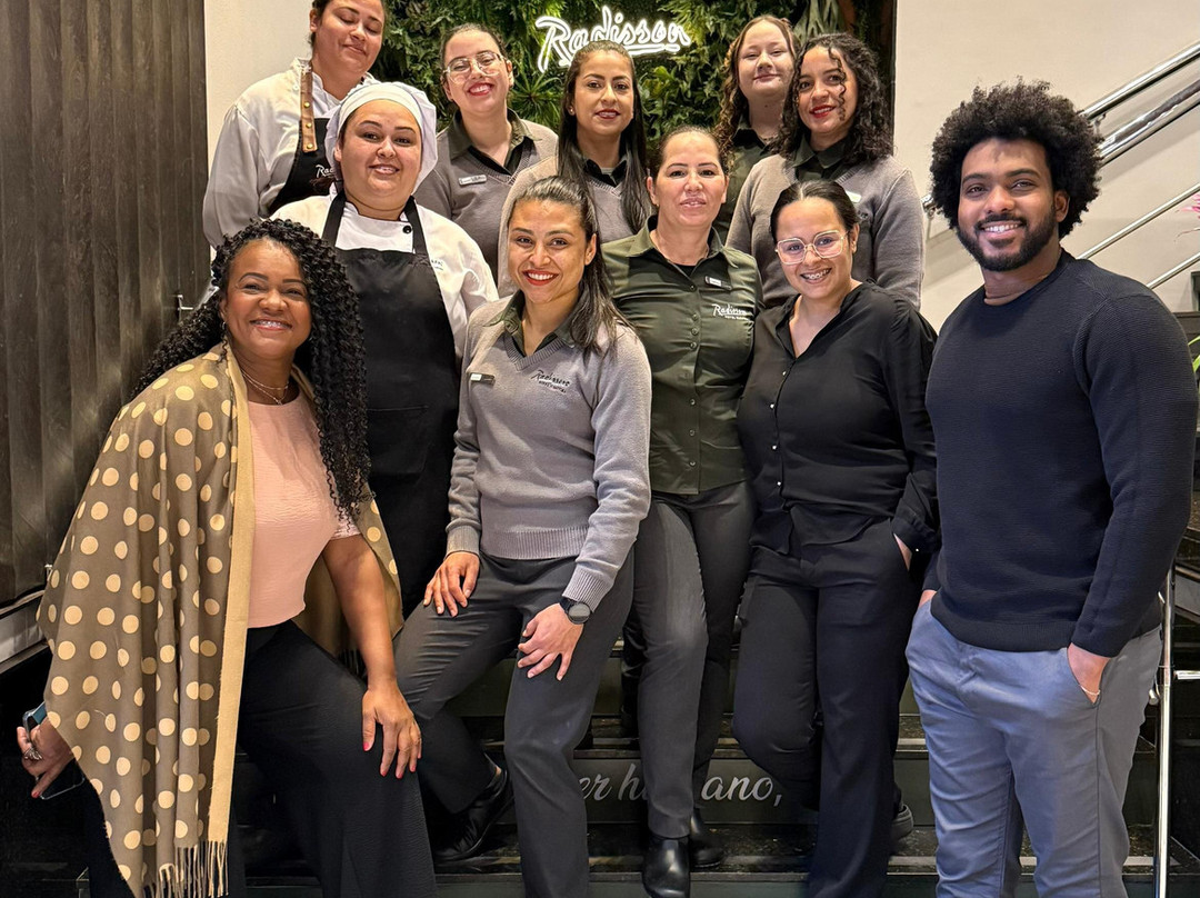 拉迪森库里蒂巴酒店主图