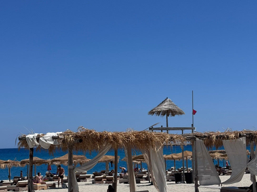 Maja Beach Club-Badolato Marina必去景点