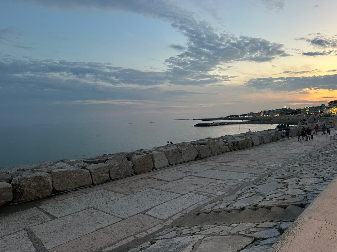 Spiaggia di Ponente-卡奥莱必去景点