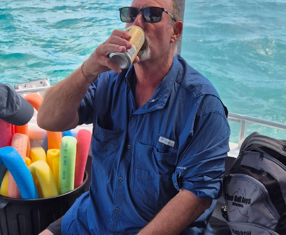 Ningaloo Whaleshark n Dive-埃克斯茅斯必去景点