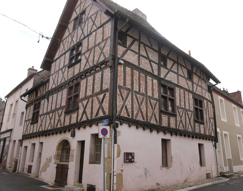 Maison de Bois à Seurre-Seurre必去景点