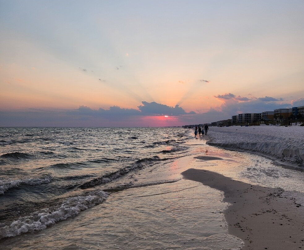 The Island Pier-华尔顿堡滩必去景点