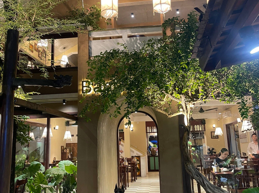 Cơm Niêu Bánh Gánh 2