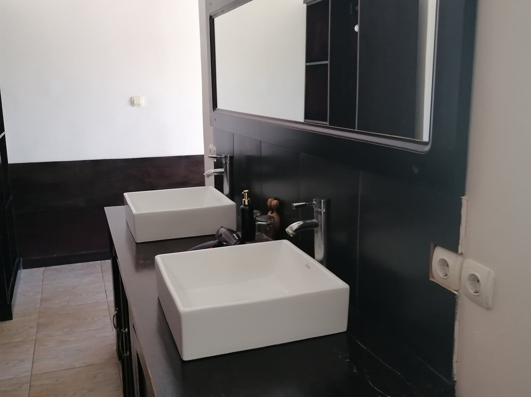 帕达瓦假日公园主图