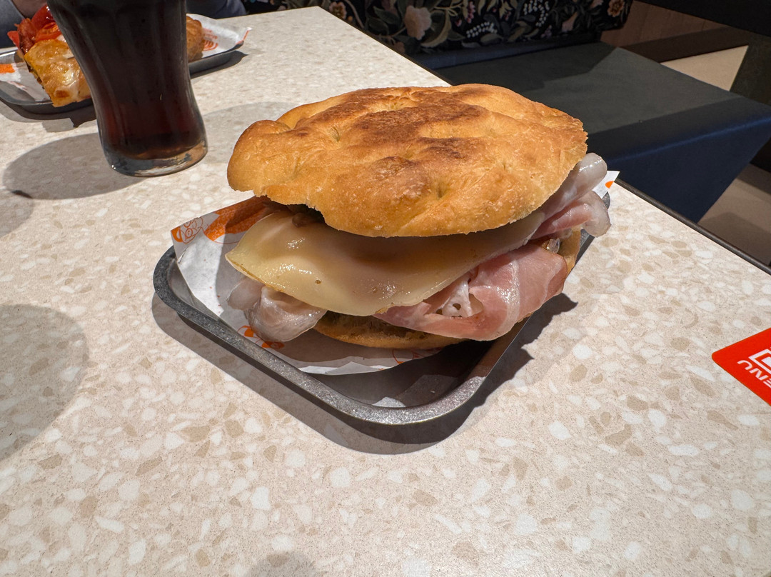 Farcita Salsameteria Moderna