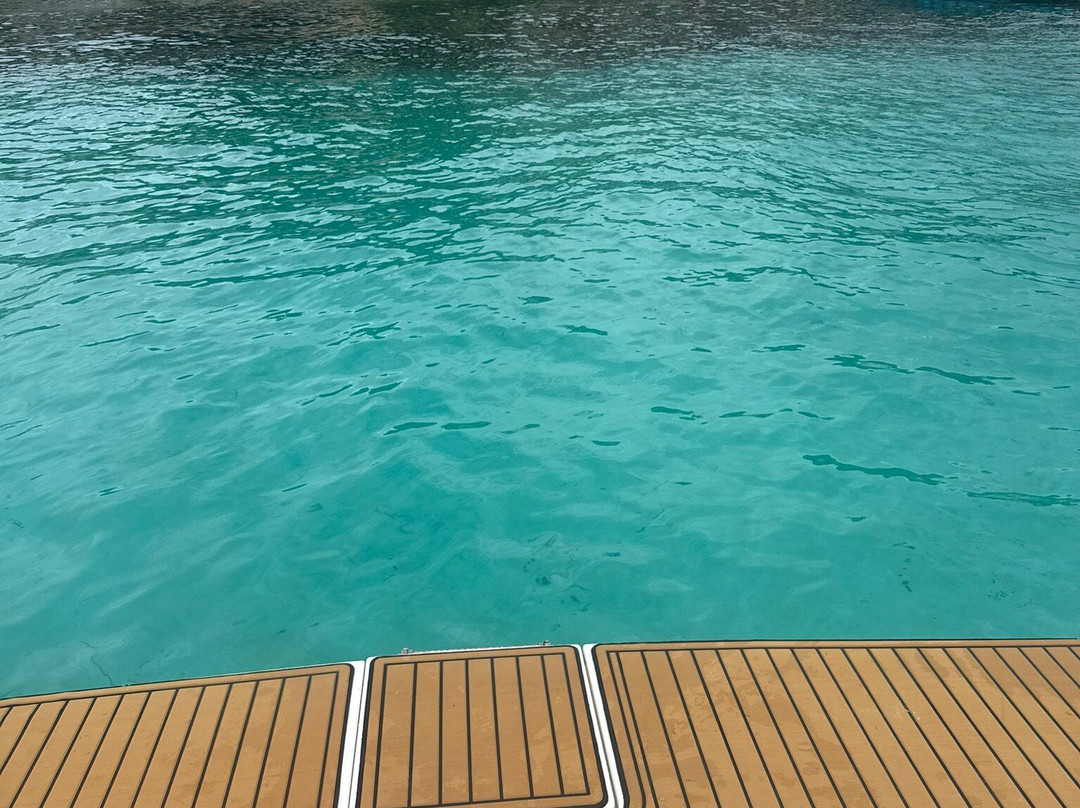 MM Royale Yachts-女人海滩必去景点