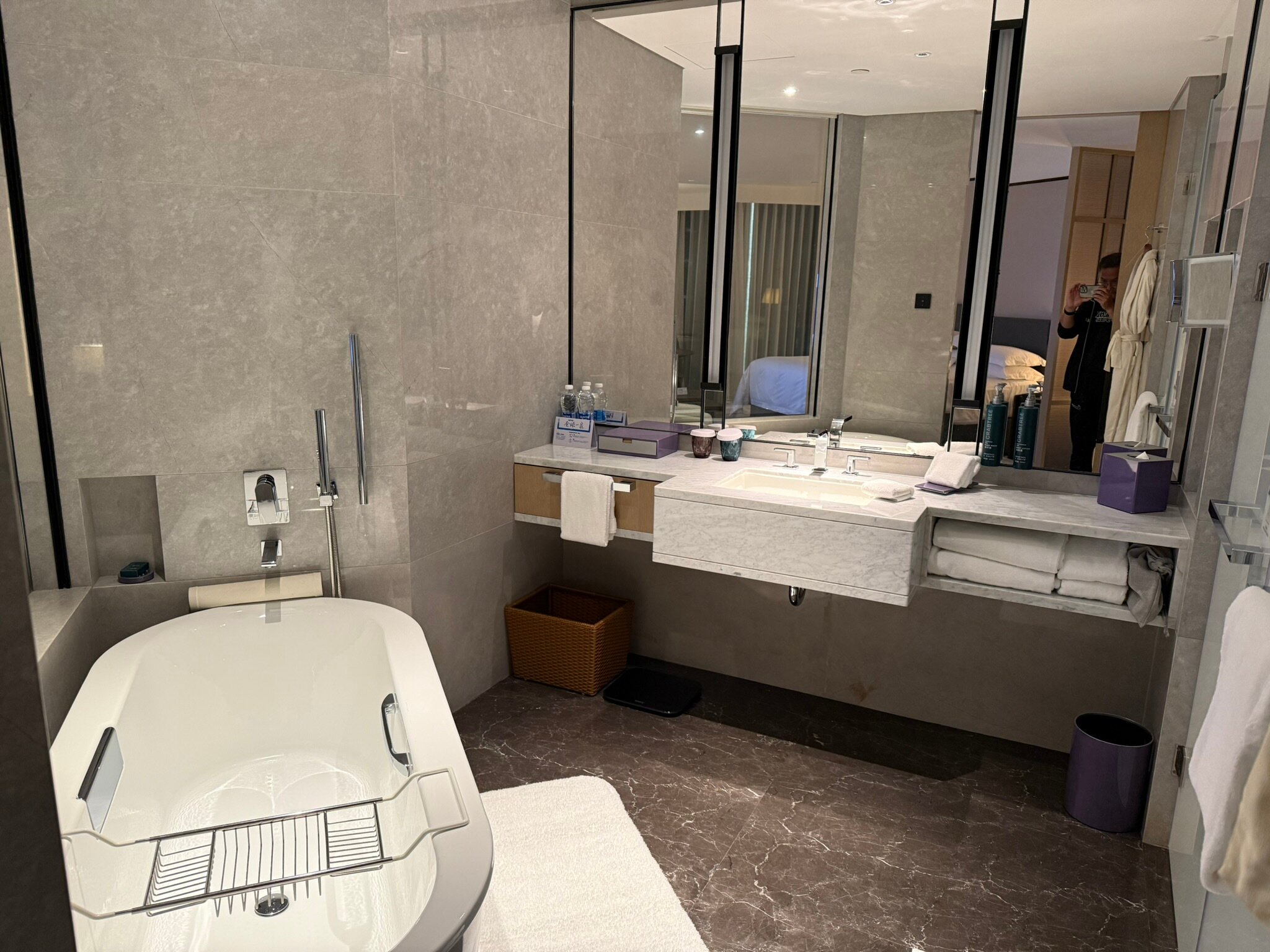 佛山顺德海骏达希尔顿酒店-浴室