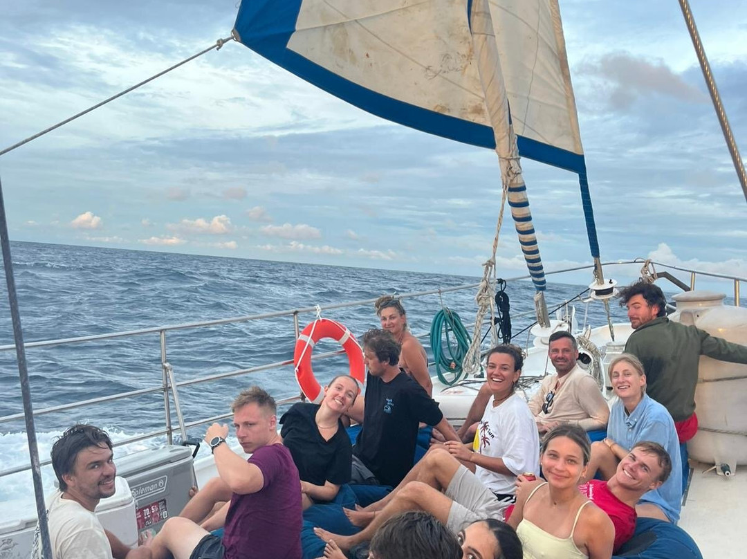 Wild Card Sailing-Puerto Lindo必去景点