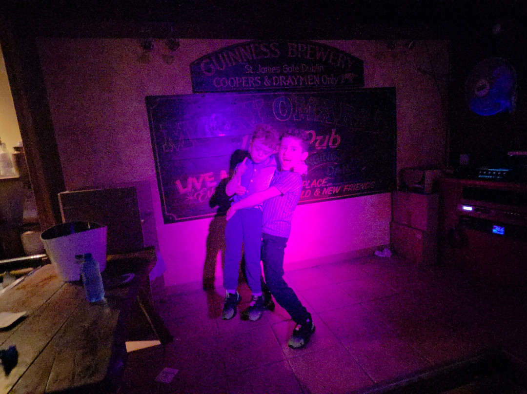 Mucky O'Marras Irish Bar-阿尔库迪亚港必去景点